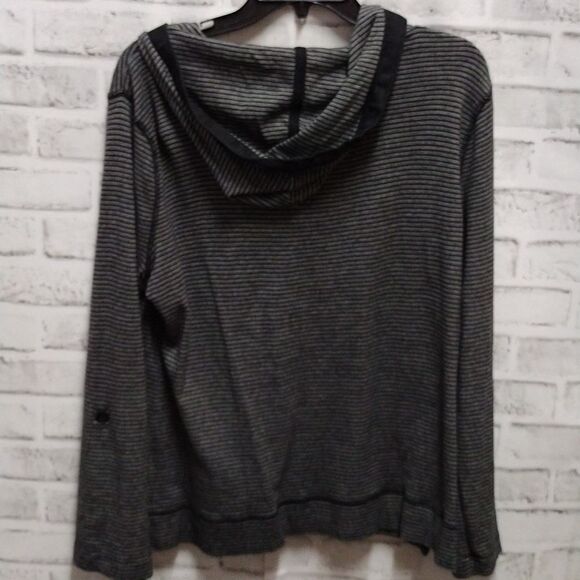 Ralph Lauren top - Picture 3 of 3